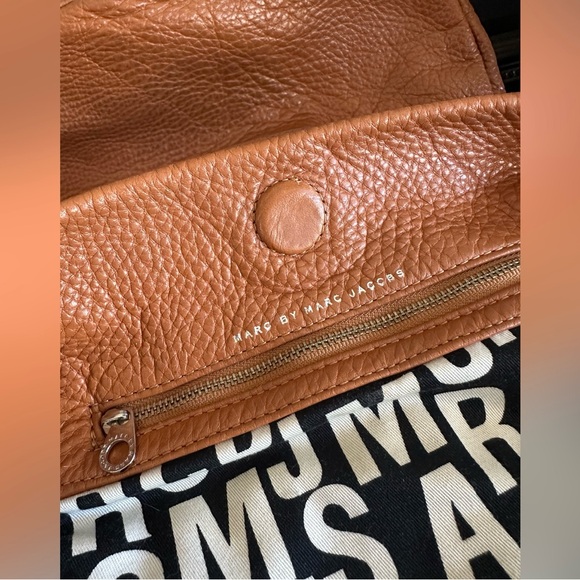 Marc By Marc Jacobs Classic Q Hillier Hobo Shoulder Bag - Picture 10 of 12